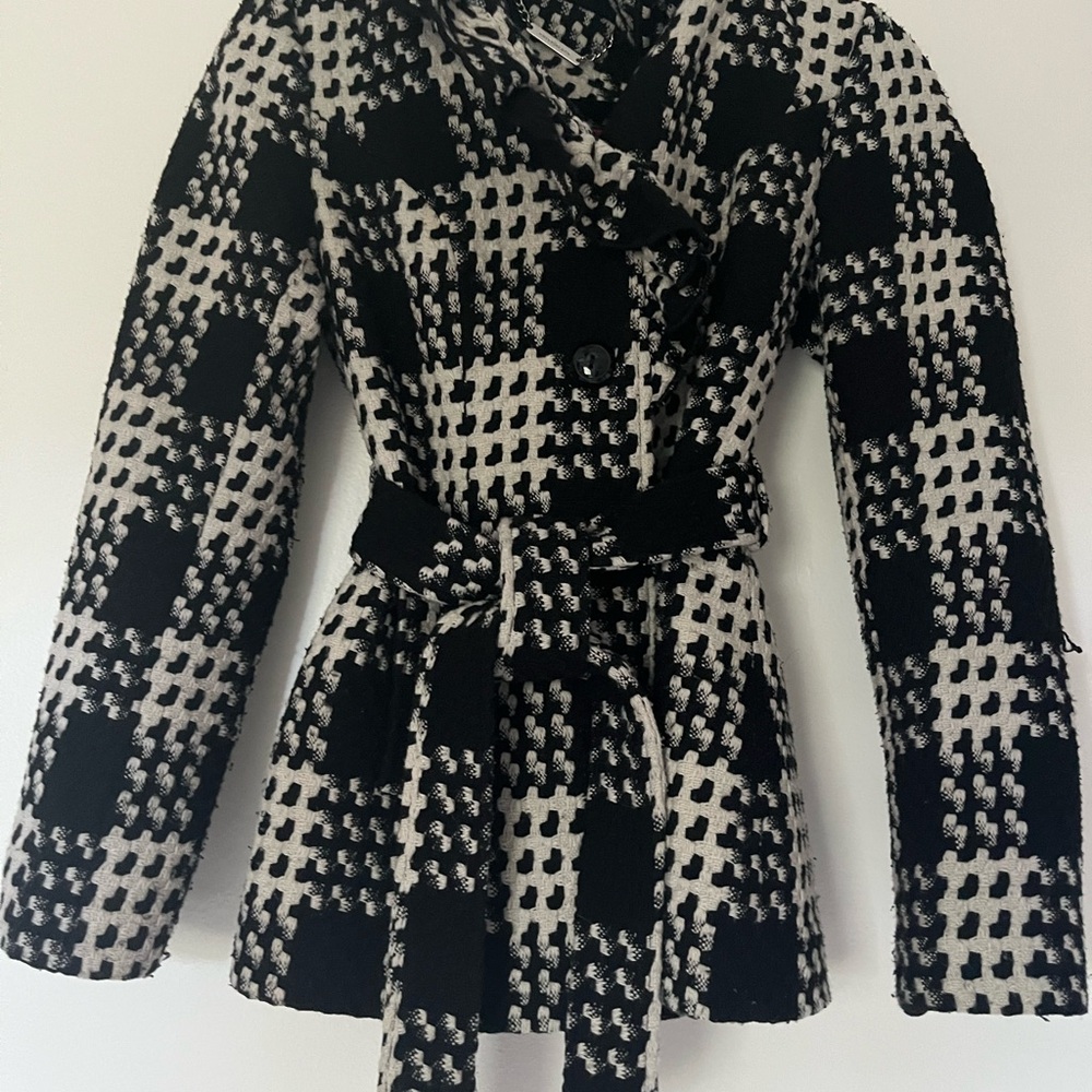Elegant Black and White Women's Blazer